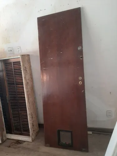 Porta de Madeira 2,10 X 0,70 