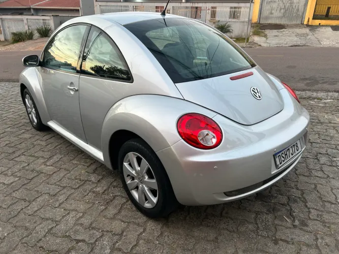Volkswagen New Beetle 