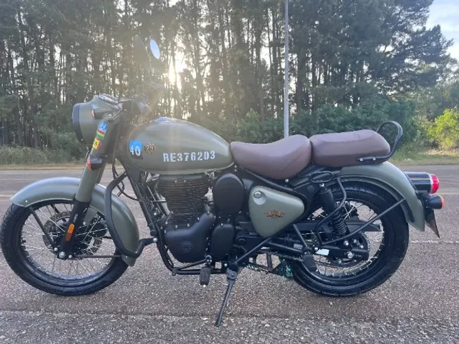 Moto Royal Enfield Classic 350cc - Verde Militar (apenas venda)