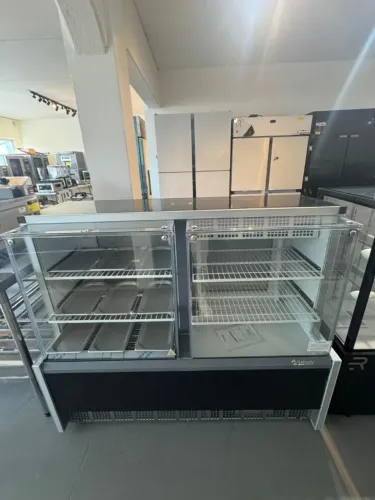 Vitrine conjugada quente e fria 1,40m Gelopar nova