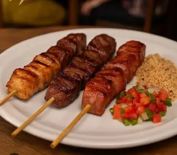 Sou fornecedora de espetinhos pra toda Manaus pessoa já o seu pra sua vendas 