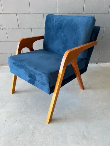 Poltrona de Madeira Veludo Azul ULTIMA PEÇA