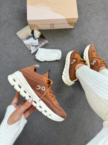 Tênis On Cloud X Z5 Caramelo Feminino