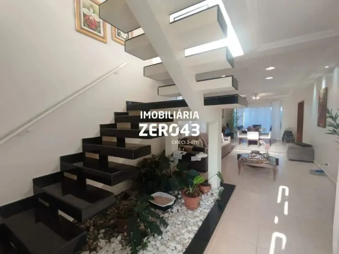 | Casa em condomínio | Operária | para aluguel | 4 quartos | 4 vagas | Londrina