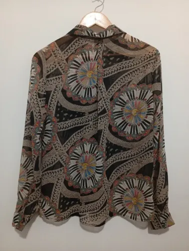 blusa feminina de manga estampada