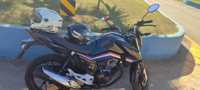 Titan 160 único dono 