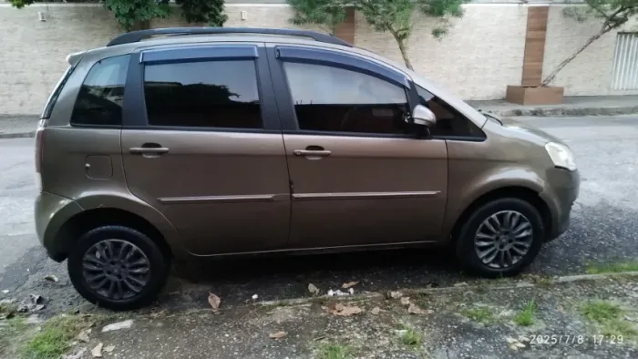 Fiat Idea ESSENCE DUALOGIC 1.6 FLEX 16V 5P 2011