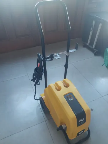 Vendo Lavadora de Alta Pressão Profissional