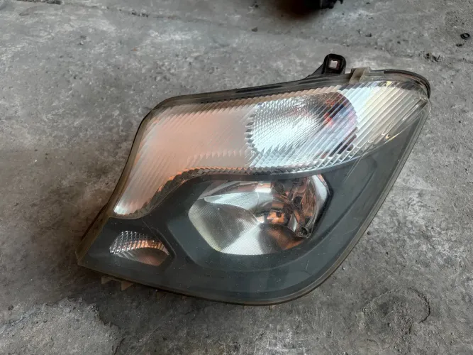 Farol Sprinter 515/415 2018