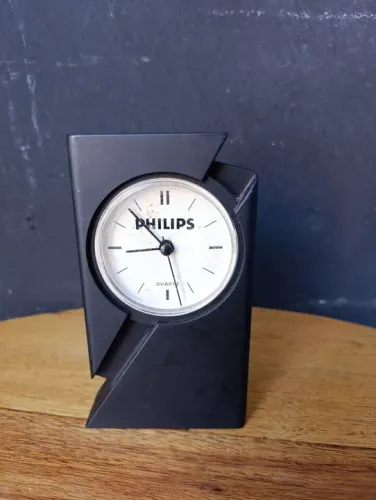 Relógio de Mesa Philips Vintage Anos 80. Necessário revisão não funciona!