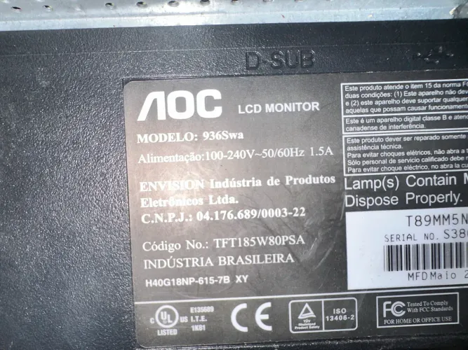 Monitor AOC modelo : 936SWA  usado com marcas de uso está um pouco sujo de tinta 