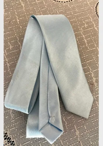 Gravata azul claro