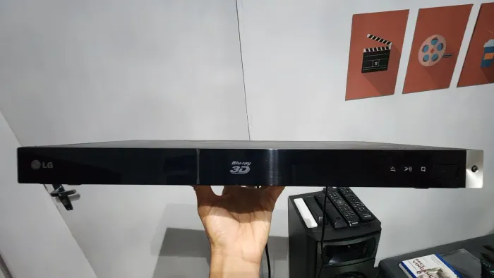 Blu-ray Player LG BP420 Leia A Descrição