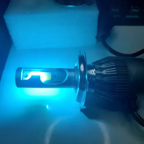 Super Led H4 farol de moto na cor Azul Claro e Branco - Produto novo lacrado