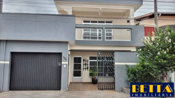 Casa com Piscina