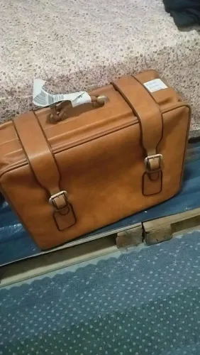 Mala vintage anos 60  importada da España em couro legítimo marrom!! 