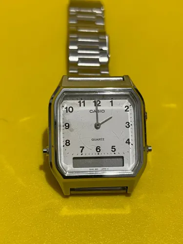 Relógio Casio AQ-222 Quartz Ana-Digi Vintage - Não funciona