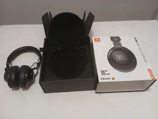 Fone JBL 950NC CLUB
