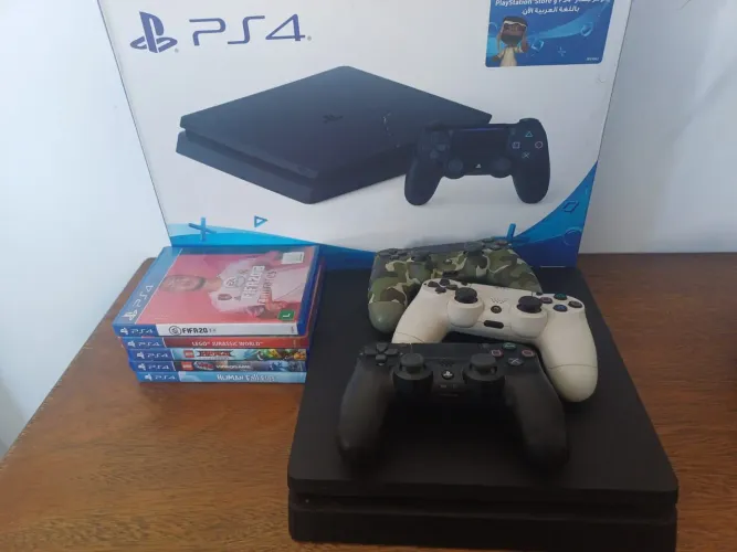 Playstation 4 Slim (PS4) 500gb + 5 jogos