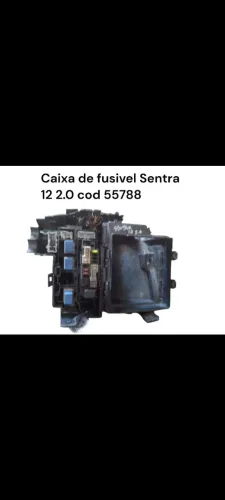 Caixa de fusivel Sentra 
