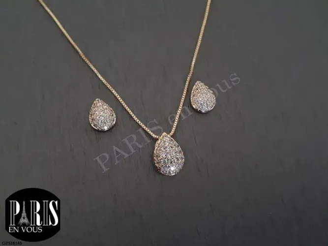 Conjunto de Colar e Brincos Semijóias