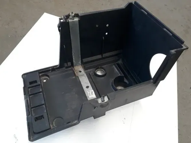 Suporte Da Bateria Volvo V50 2009 Original ... 7735