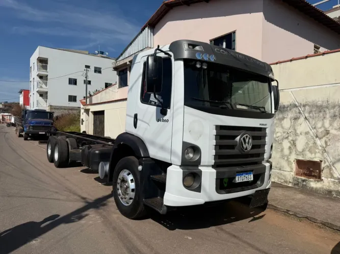 Caminhão Volkswagen 24260 - 2023