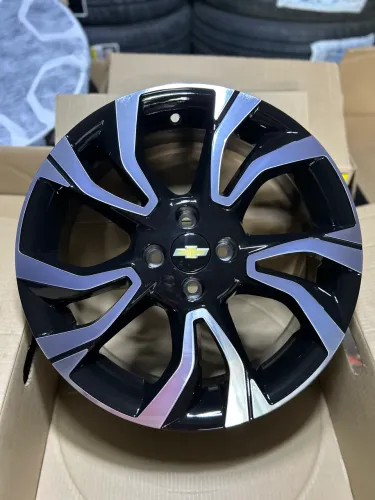 Jogo de rodas r17 novas modelo Onix 