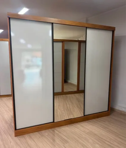 Guarda-Roupa 3 Portas Toronto 2,40m- Entrega Rápida
