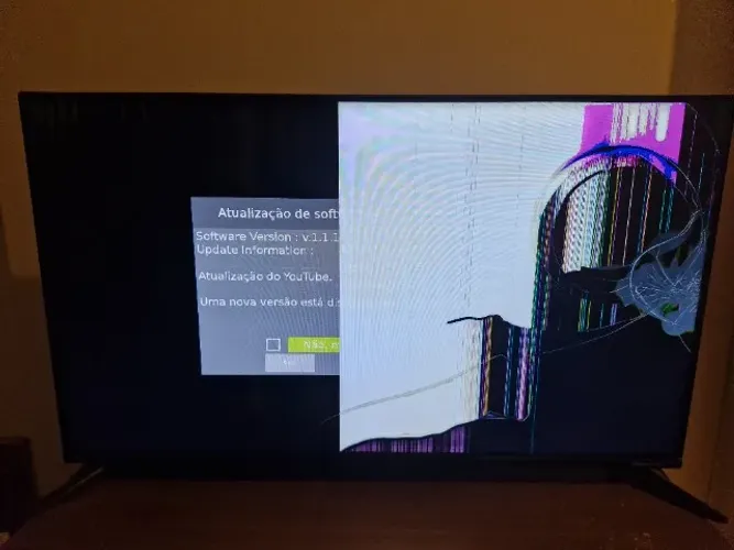 Smart Tv 40 Polegadas Philco Led PTV40G60SNBL HD Defeito - Tela Quebrada