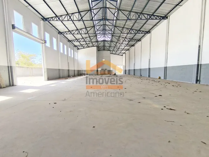 Barracão Industrial em Condomínio: 841,74m², 3 Banheiros, 4 Vagas em Limeira-SP, Jardim Sa