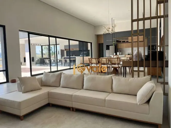 Casa 3 dorms à venda, 400 m² Village Parahybuna -Paraibuna/SP