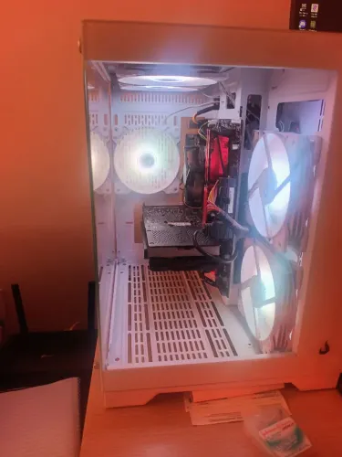 PC GAMER - i5 + GTX 1050 + 16GB RAM