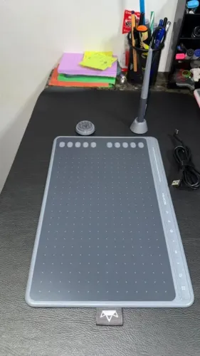 Mesa Digitalizadora Huion HS611 seminova na caixa