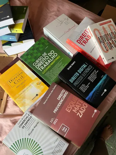 Livros de Direito - novos e lacrados - preço justo