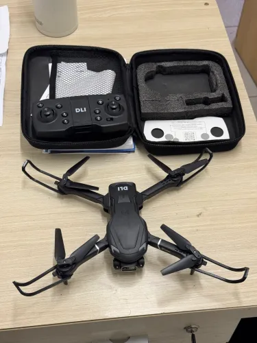 Drone V88 com câmera!! 