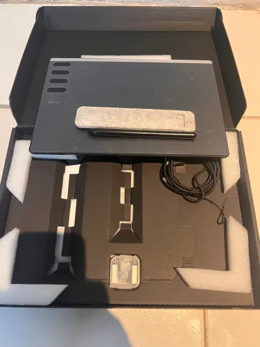 Mesa Digitalizadora Zinnia Momentum MT100 | 8192 Níveis de Pressão 