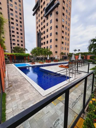 Apartamento 2/4 em Candelária no 4 estações