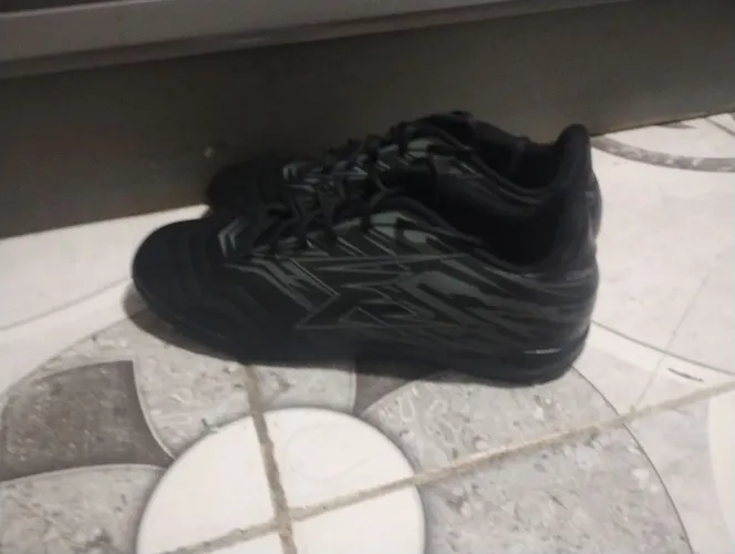 chuteira de futsal