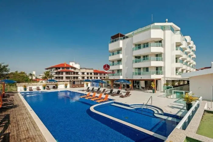 Apartamento à venda, pé na areia na Praia dos Ingleses - Florianópolis/SC
