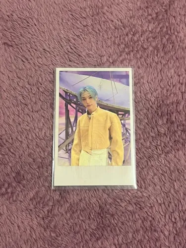 Polaroid original do Felix do Stray Kids da era Rock-Star
