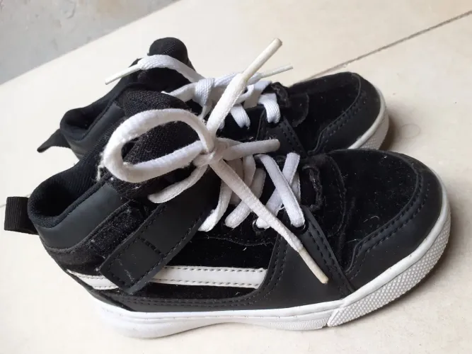 Tênis Preto
