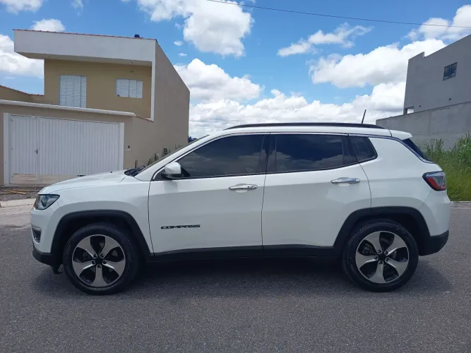 Jeep Compass Longitude 2.0 4X2 Flex 16V Aut. 2017