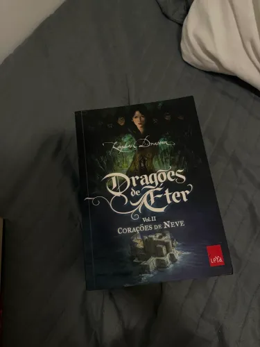 Vendo coleção Dragões de Éter 