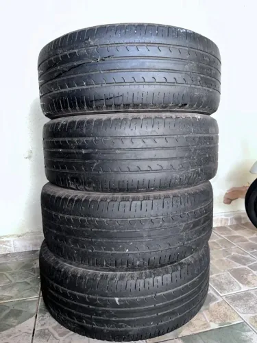 4 Pneus Usados Goodyear Efficientgrip Performance 215/55 R17