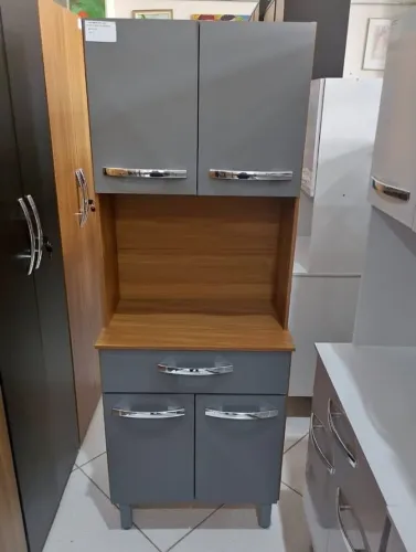 Armario de cozinha pequeno 