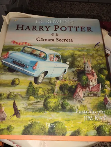 Livro HARRY POTTER capa dura 