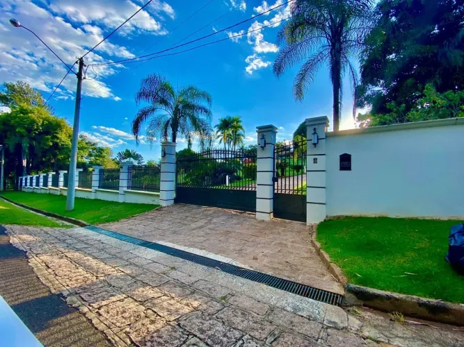 Chácara à Venda no Condomínio Lagos de Shanadu em Lagos de Shanadu - Indaiatuba - SP