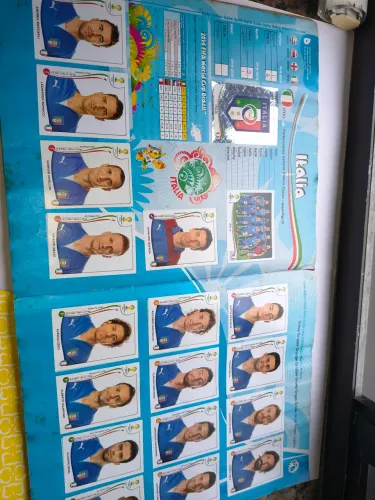 Álbum de figurinhas da copa do mundo no Brasil completo 