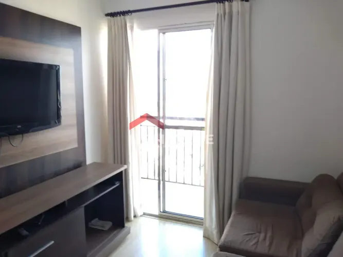Apartamento em Rua Sessenta e Sete - Parque Continental II - Guarulhos/SP